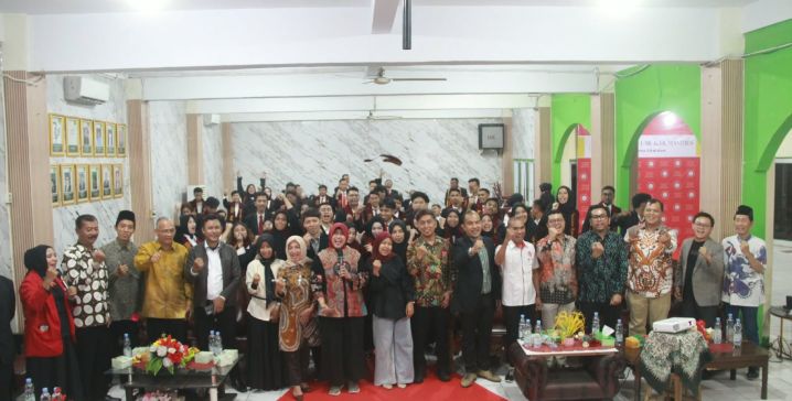 Yudisium Fakultas Hukum dan Humaniora UIC, Cetak Lulusan Unggul Menuju Indonesia Emas 2045